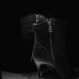 Brand new Charles David boots in original box. Made in Italy!